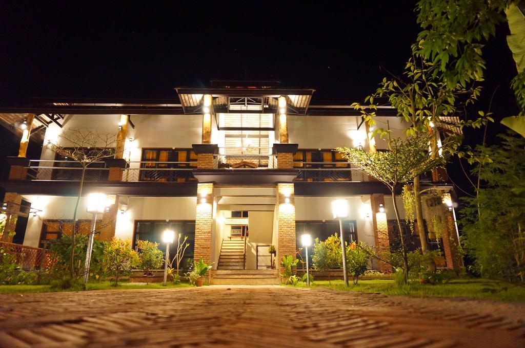 Hotel Above The Sea Maesariang Mae Sariang Exterior foto