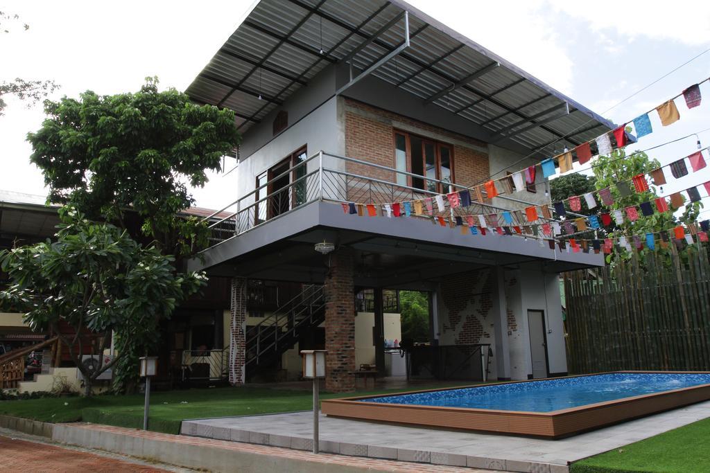 Hotel Above The Sea Maesariang Mae Sariang Exterior foto